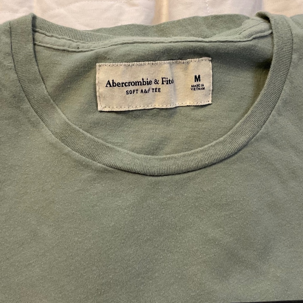 Abercrombie & Fitch Medium Green tee